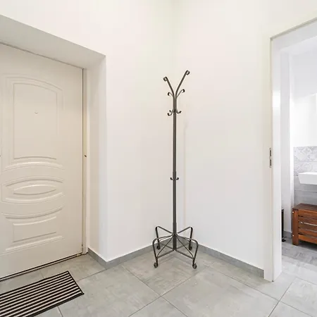 Apartament Casabella - 2 Bedroom Near To Andrassy Ave *
