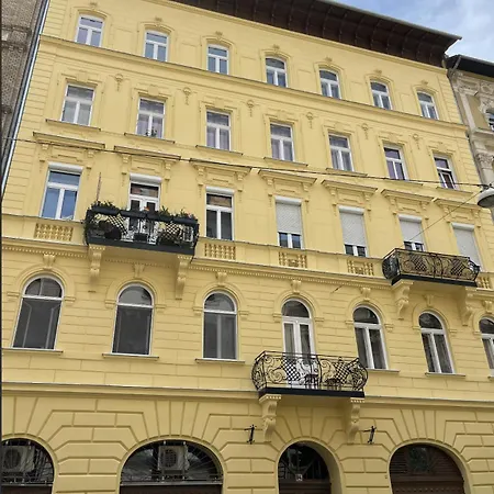 Apartament Casabella - 2 Bedroom Near To Andrassy Ave Budapeszt