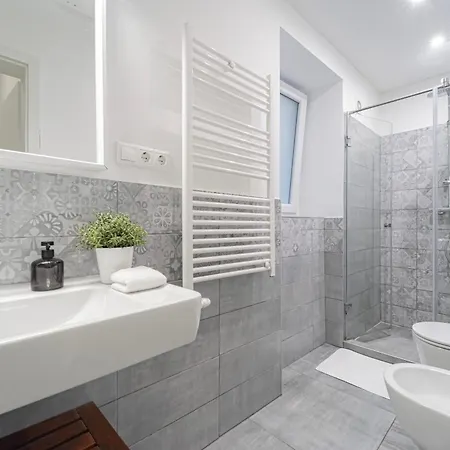 Casabella - 2 Bedroom Near To Andrassy Ave *